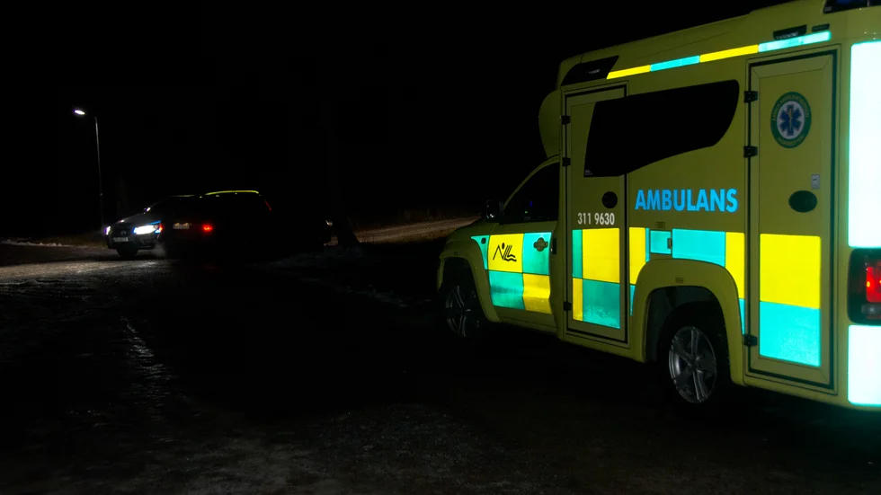 Ambulans i beredskap.