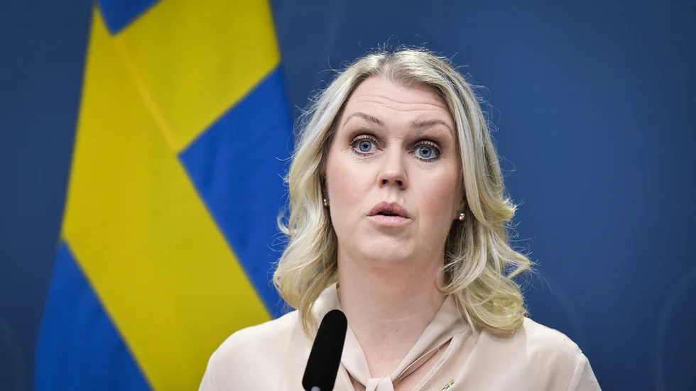 Socialminister Lena Hallengren (S) vill gärna att regeringen ska få mer egenmakt. 