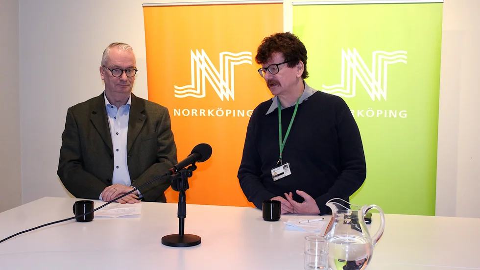 Kommundirektören Martin Andreae och kommunstyrelsens ordförande Lars Stjernkvist (S) höll presskonferens under torsdagen med anledning av coronaviruset.