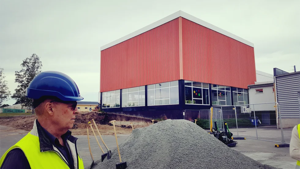Projektchefen Stefan Karlsson berättar att förberedelserna inför bygget påbörjades redan tidigt i våras.