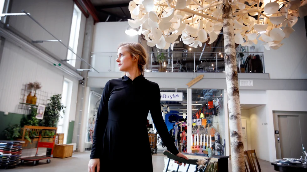 Med fokus på unga – Sofia Bystedt, centrumledare för Retuna, ser gärna en mix av etablerade och nya företag vid återbruksgallerians adventsmarknader. 