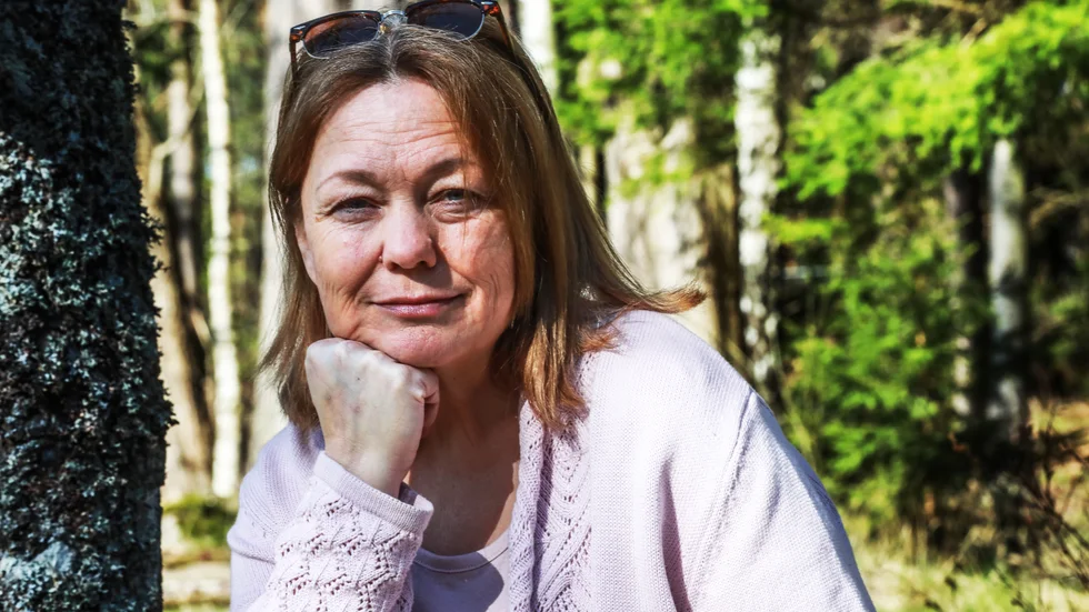 Åsa Gustafsson, undersköterska på Universitetssjukhuset i Linköping har konstaterad covid-19 men mår bra.