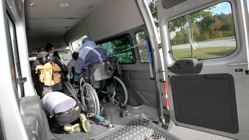 Reglerna för färdtjänst ändras för att minska smitta.