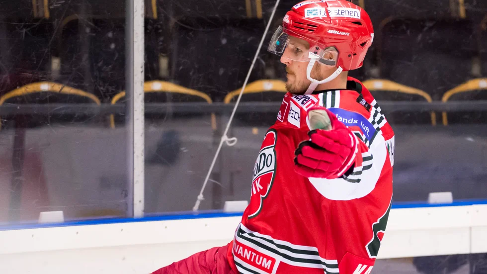 Patrik Karlkvist tackar för sig i Örnsköldsvik.