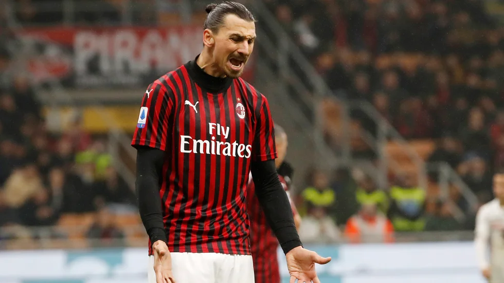 Zlatan Ibrahimovic har kontrakt med Milan fram till den 30 juni. Nu kan hans avtal med klubben komma att förlängas, enligt ett konfidentiellt Fifa-dokument som Reuters tagit del av. Arkivbild.