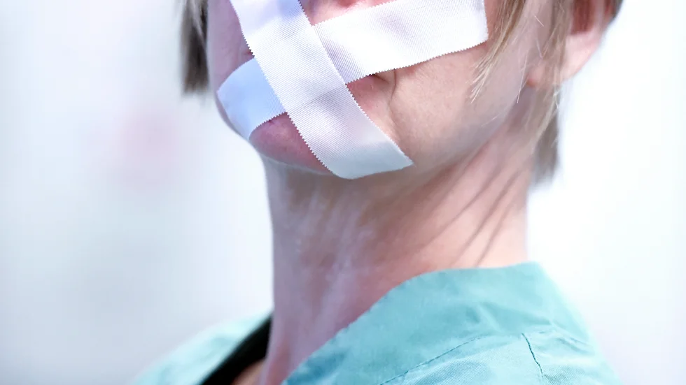 Medier i Västerbotten har rapporterat om tystnadskultur i kommunen. Nu vill politikerna bryta den genom att inrätta en visselblåsarfunktion där personal kan larma om korruption och missförhållanden.