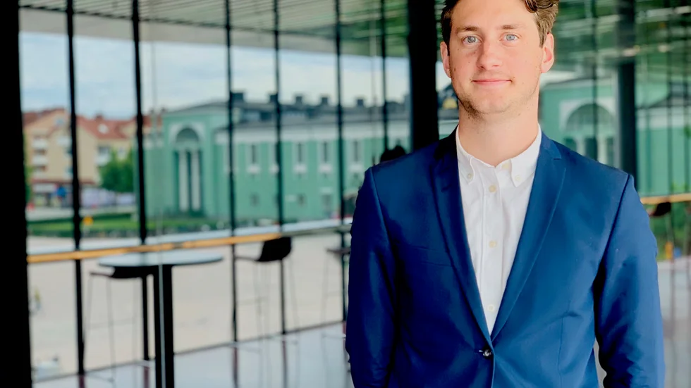 Vi vill att Uppsala och Knivsta kommun höjer blicken och arbetar över kommungränsen, skriver Pontus Lamberg. 