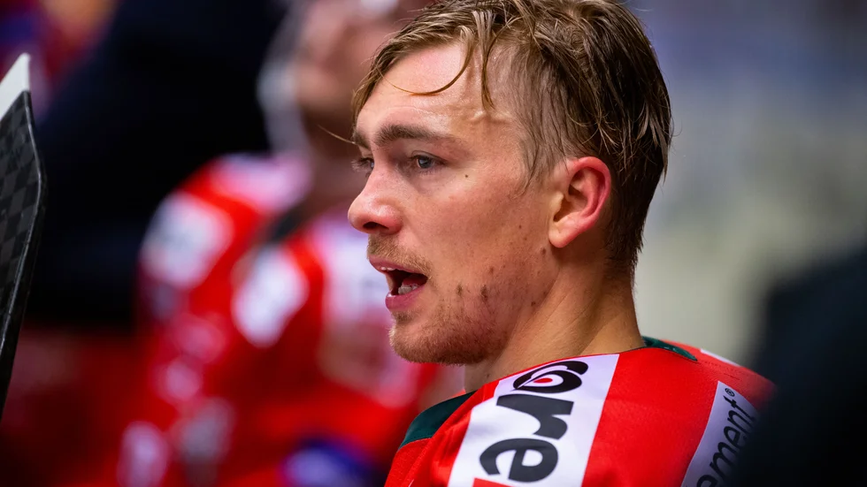"Jag har sagt till min agent att jag vill vänta och se hur det går innan jag bestämmer mig", säger Johan Forsberg.