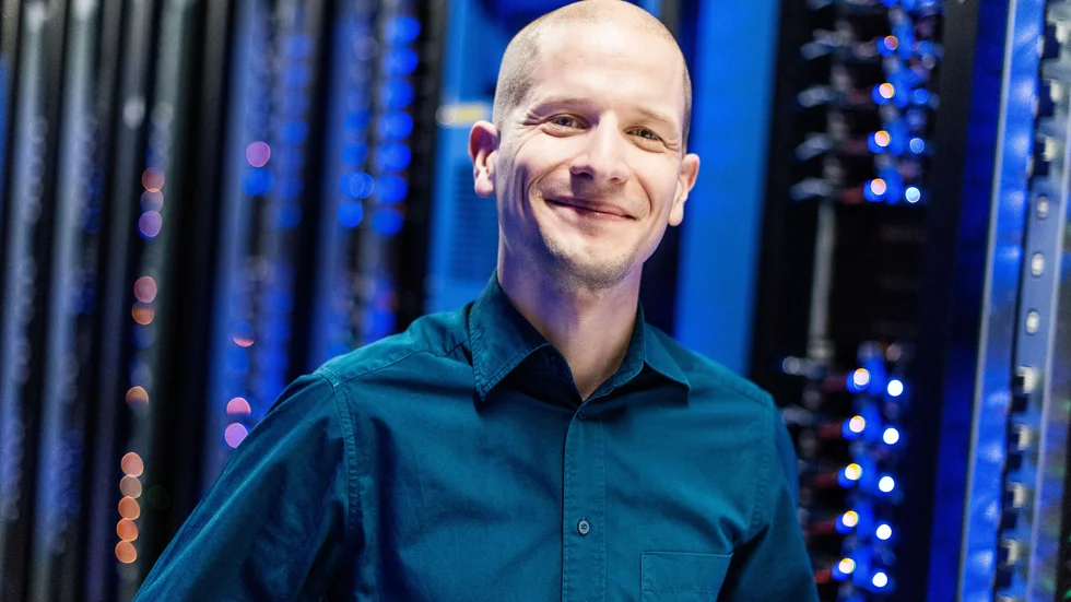 "Vi är särskilt glada över att stötta hållbarhet i näringslivet", säger Joel Kjellgren, platschef på Facebooks datacenter i Luleå.