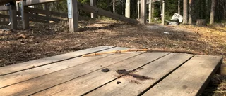 Stinkande attack mot utegymmet: "Vet inte om det är hundskit eller bajs från människor"