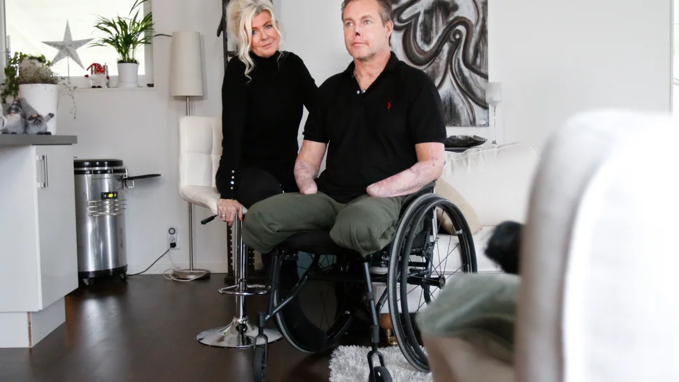 Keijo och Petra hemma i Skogstorp, december 2019.