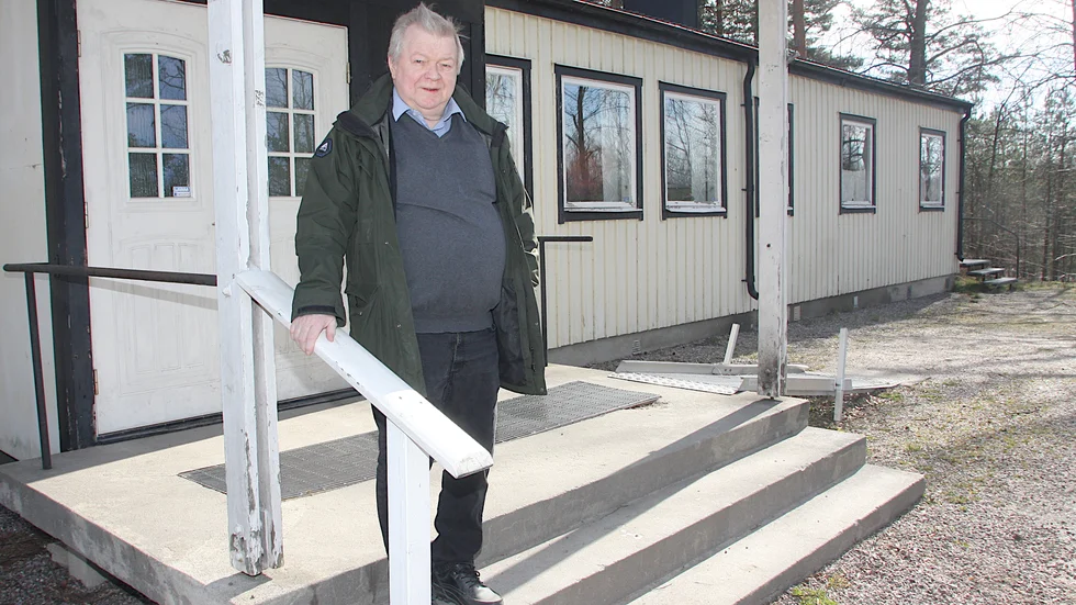 "Vi måste få in pengar för att hålla bygdegården i skick", säger Anton Nordström, ordförande i Häradsortens bygdegårdsförening, som nu tappar alla sina hyresintäkter på grund av coronaviruset.