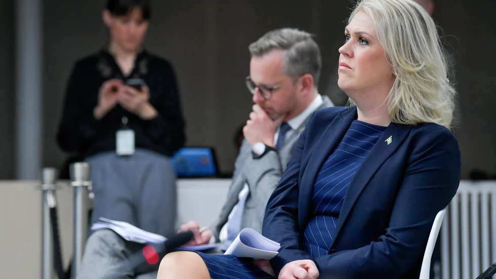 Socialminister Lena Hallengren (S) har fått frågan om den nya lagen som ger regeringen ökade maktbefogenheter på sitt bord. Arkivbild.