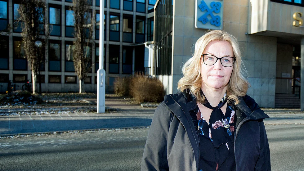 Socialdemokraterna med kommunalrådet Lenita Ericson lade ett förslag där alternativ 1 var enligt folkinitiativs formulering och alternativ 2 ett eget förslag.