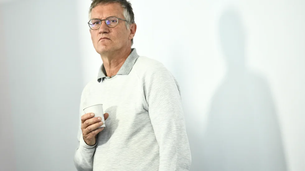 En öppenhet som våra statliga sakkunniga myndigheter visat i arbetet mot covid-19, är exemplarisk. Vi och våra politiker litar på de som vet bäst, även om de inte vet allt. 
Skriver Roger Stark.