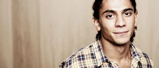 Yahya Hassan ställer frågor som kultursidorna inte gör