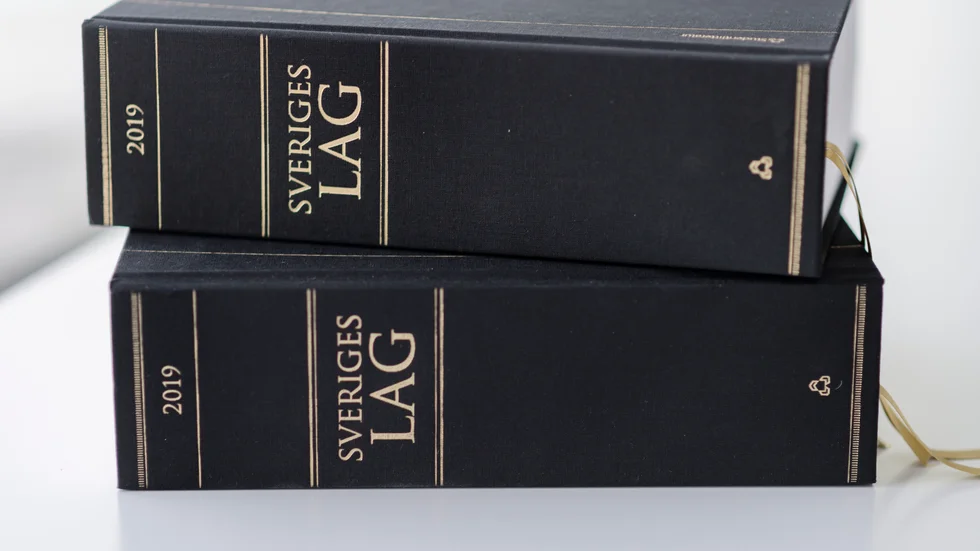 Kalmar tingsrätt dömer en 45-årig man till fem års fängelse för grovt barnpornografibrott och olaga våldsskildring. Arkivbild.