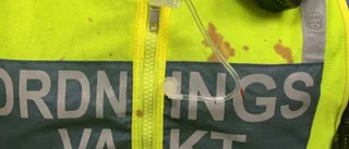 Kroggäst slog ordningsvakt med knuten näve