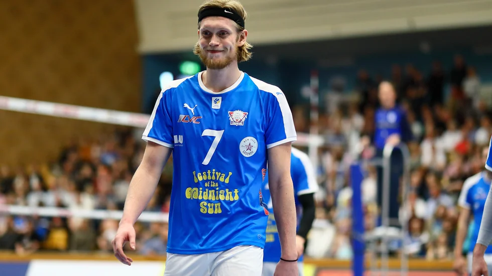 Belgienproffset Linus Ekstrand är klar för elitseriespel med Vingåkers volleybollklubb. 