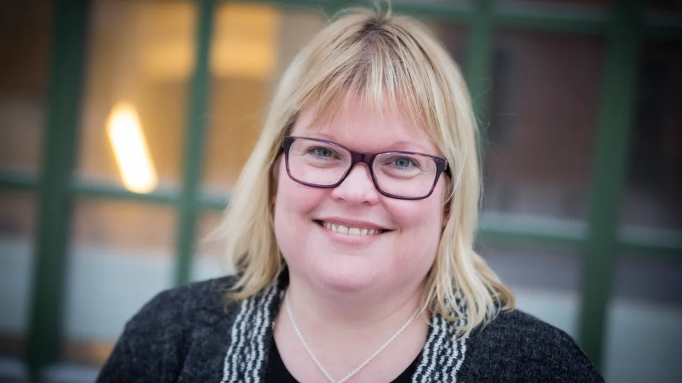 Jennie Jarve har suttit i barn- och utbildningsnämnden sedan 2019. Under den tiden har problemen med elevers frånvaro ökat. Nu behövs särskilda insatser, tycker hon.