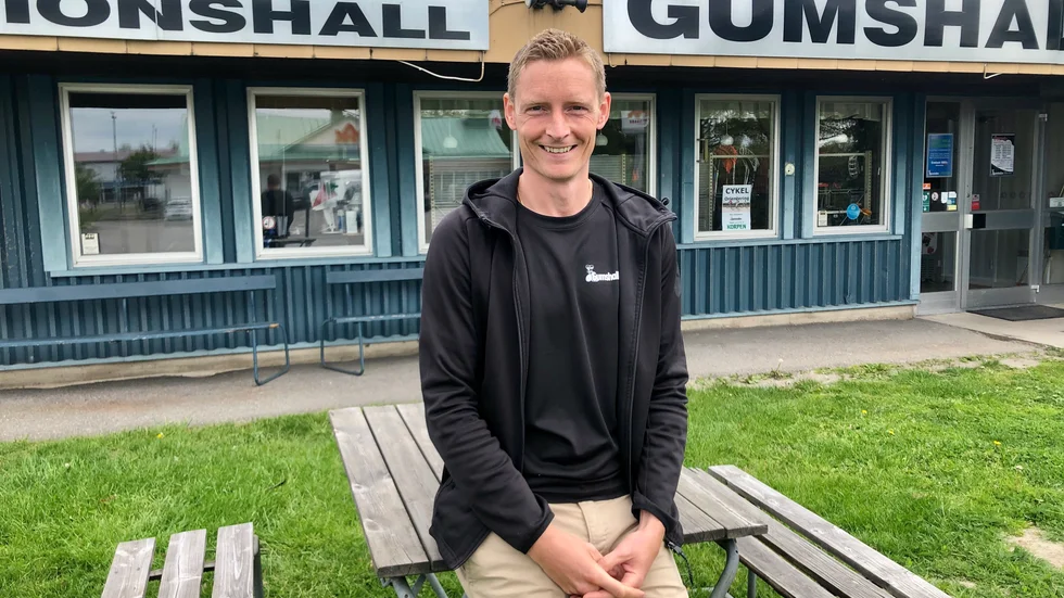 Emil Eklund är stolt över hur personal, ledare och aktiva, inte minst de yngre, har genomfört vårsäsongen. Men fotbollen är för tillfället pausad.