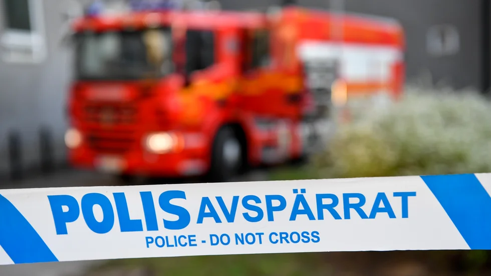 En person har förts till sjukhus i samband med branden. Arkivbild.