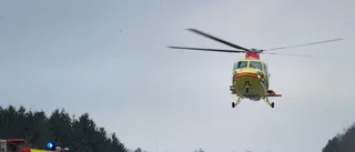 Trafikolycka i Finnfors – personbil krockade med älg • en person till sjukhus
