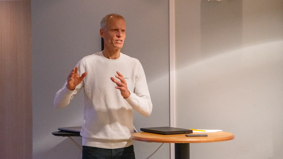 Per Lenndin är samordnare av den förstudie som presenterades på kultur- och fritidsnämnden. "Vi har kämpat länge med våra simhallar så vi närmar oss mer och mer den tiden när man verkligen måste ta tag i det." (Arkivbild)