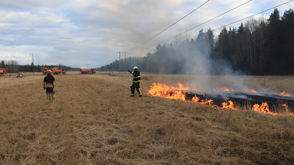 SMHI har skickat ut en varning om gräsbränder i Västerbotten. 