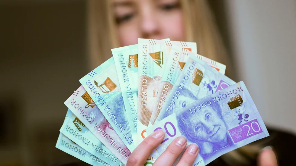 16,5 miljarder kronor betalas nu ut i skatteåterbäring.