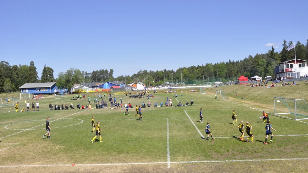 UNT-cupen i fotboll ställs in.