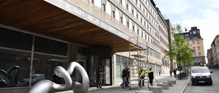 Aktivister brottsmisstänks efter skyltbyte