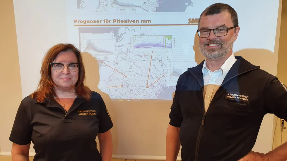 SMHI spår en kraftig vårflod i Piteälven. Här Margareta Lundberg, risk- och säkerhetssamordnare i Älvsbyns kommun, och Torbjörn Johansson, räddningschef i Älvsbyns- och Piteå kommun.