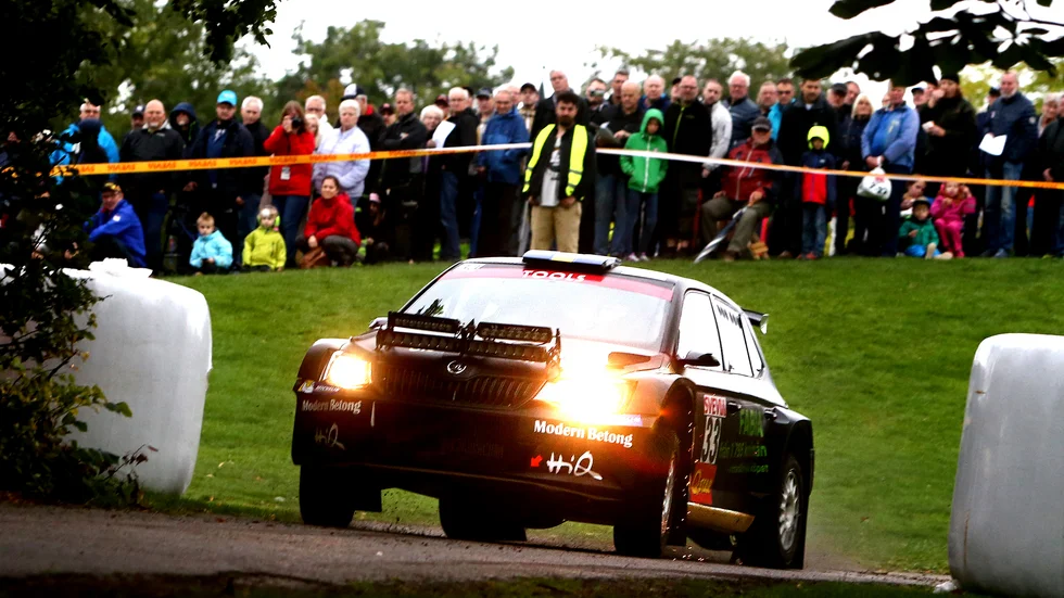 Det blir inget rally kring Saab arena när SM-tävlingarna avgörs i början av september. Publiksträckan stryks, men de sträckor som går i skogen kommer att köras som planerat.