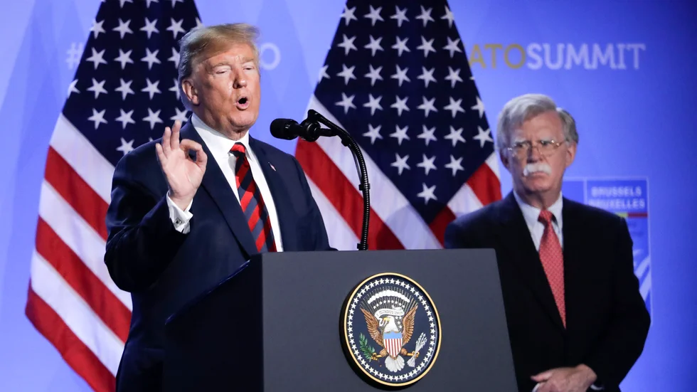 USA:s president Donald Trump med sin tidigare säkerhetsrådgivare John Bolton, som nu ger ut en bok där han bland annat anklagar presidenten för att vara okunnig. Arkivbild.