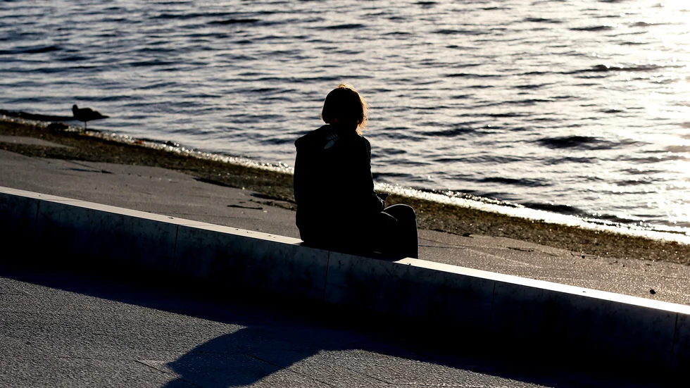 "Utan gång på gång har hon blivit inskickad till psyket och ofta efter ett dygn blivit utskriven igen. I mer än fyra års tid har de varit så här, nästan dagligen. "