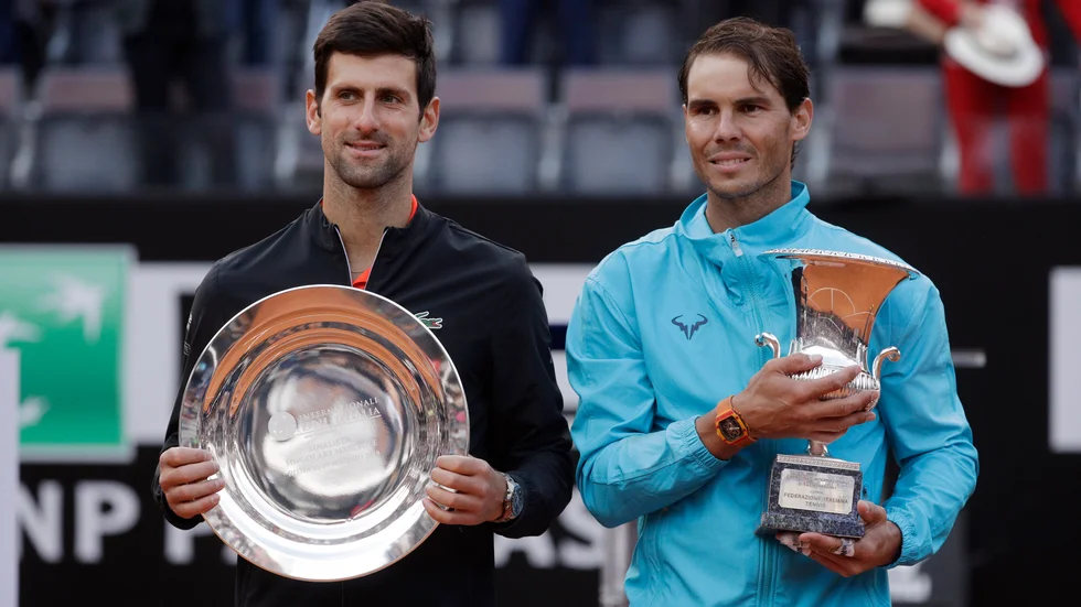 Novak Djokovic, vänster, och Rafael Nadal, höger, har tillsammans med Roger Federer dominerat herrtennisen de senaste två decennierna. Arkivbild.