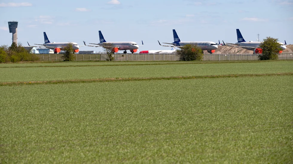 Nu krävs politiska åtgärder för att värna goda flygförbindelser inom landet och till övriga världen.