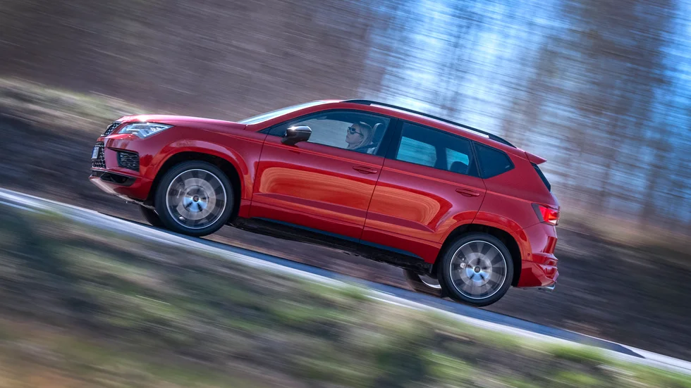 Spanska Seat har byggt en snabb sportsuv med tysk teknik och tjeckiska bilarbetare. Och döpt om den till Cupra.
