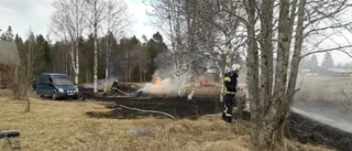 En gräsbrand uppstod i Lövånger 