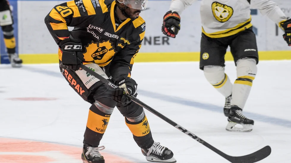 Edwin Hedberg är klubblös efter att ha representerat tre klubbar det senaste året.