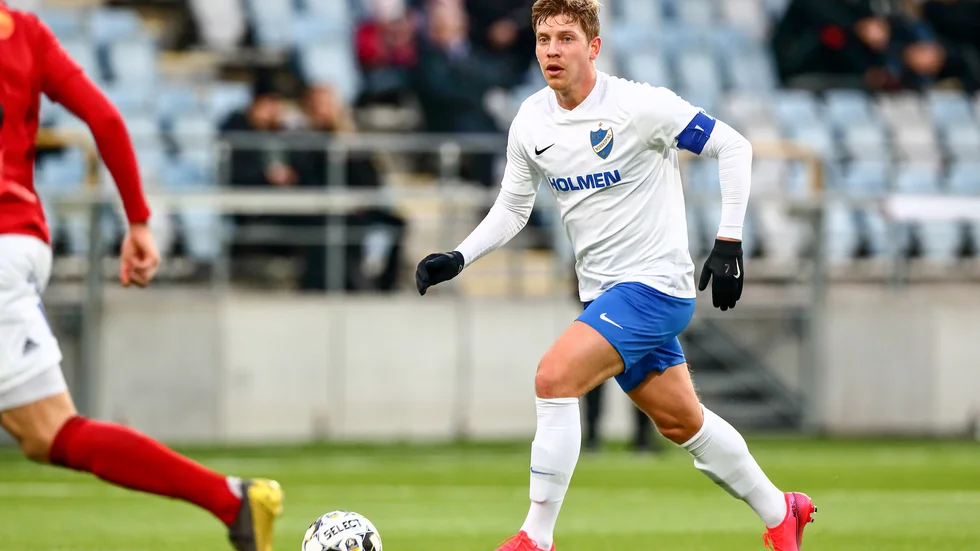 Alexander Fransson har tidigare sagt till NT att han kan tänka sig att spela ett par matcher utan publik, men helst vill undvika det.