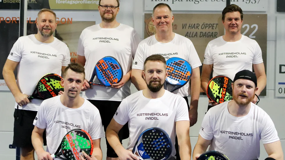 Gruppvinnarna och deltagarna på söndagens miniturnering. Övre rad från vänster: Magnus Pettersson, Johan Petersson, Olle Wallin och Daniel Tillnell. Nedre raden: Pontus Fredriksson, Johan Persson och Johan Kristoffersson.
