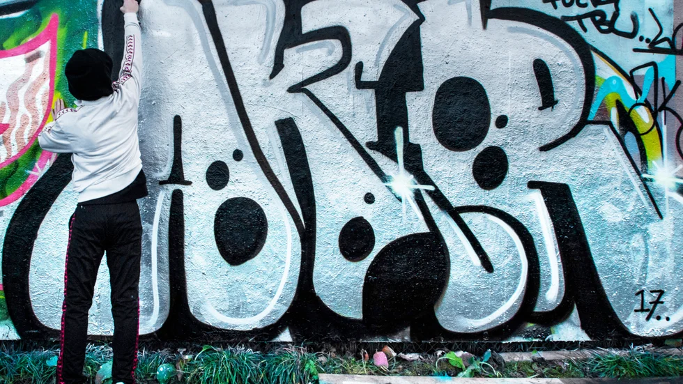 Politikerna ger inte sken av att känna till den lagliga graffitiväggen som tidigare fanns vid Kap, skriver Johan Hjort.