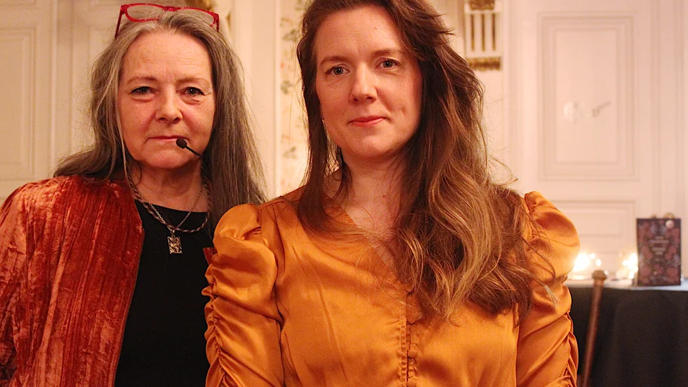 Landets enda regionförfattare, Ami Andersson och Tove Folkesson, ska inspirera länsborna till skrivande. Nu kommer boken med 136 författare.