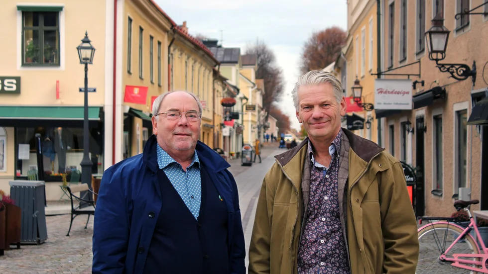 När Storgatan i Vadstena byggdes om vägdes tillgänglighet in i så hög grad man kunde, menar kommunalråden Anders Hedeborg (S) och Peter Karlsson (M).
