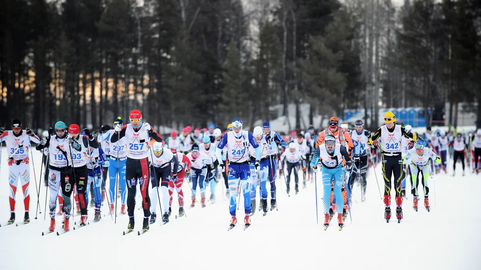 Starten av världens längsta lopp går i Purkijaur utanför Jokkmokk. 