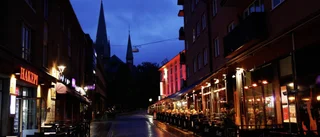Hög tid att införa nattstopp i kollektivtrafiken