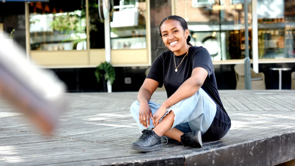 Nadja Holm blickar fram emot kvalfinalen i Idol. "Nu ska jag träna på låten, äta bra mat och röra på mig litegrann", säger hon.