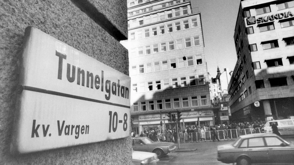 Den 28 februari 1986 mördades statsminister Olof Palme i korsningen Sveavägen- Tunnelgatan i centrala Stockholm. På onsdagen pekades den så kallade "Skandiamannen" av förundersökningsledningen ut som skyldig till mordet.